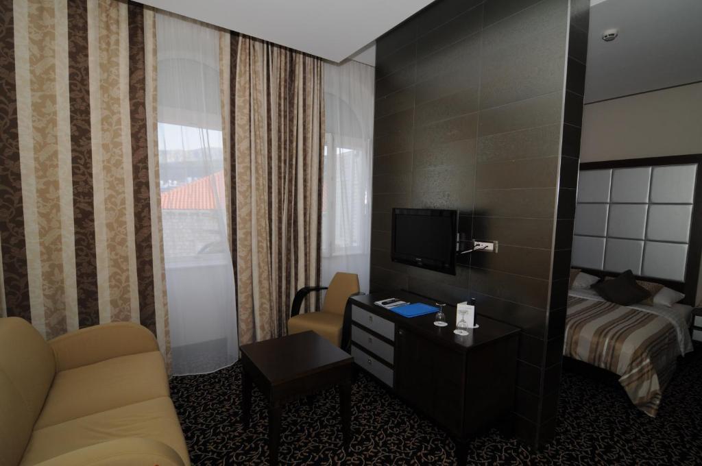 Suite Junior - Vue sur Port de Plaisance